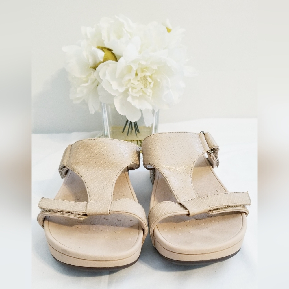 Vionic Ellie Slide Sandal - Picture 6 of 12